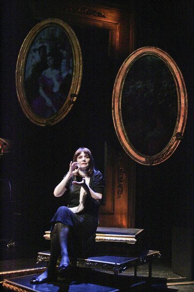 Mona Golabek Photo