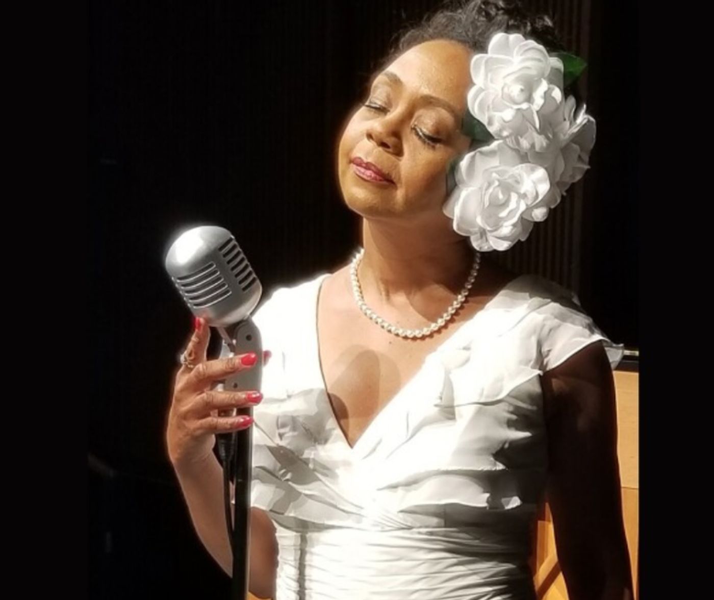 Review: LADY DAY AT EMERSON'S BAR AND GRILL at Cygnet Theatre  Image