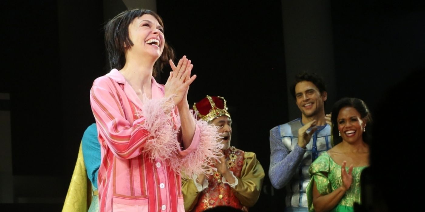 Wake Up With BroadwayWorld February 6, 2024  Image