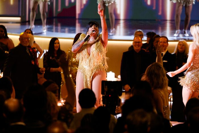 Photos: Broadway at the GRAMMYs - See Annaleigh Ashford, Natasha Yvette Williams & More on the Red Carpet — photo 14 of 14