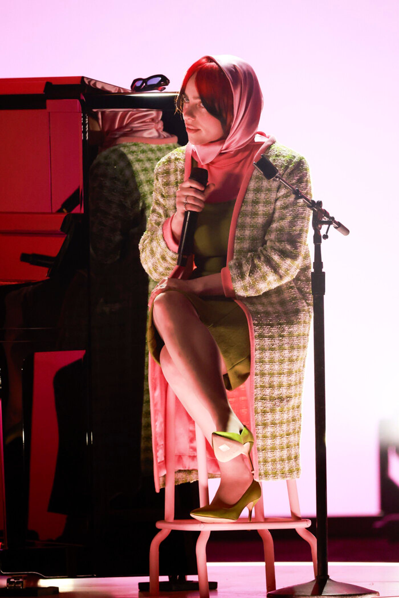 Photos: Inside the GRAMMYs With Taylor Swift, Miley Cyrus, Beyoncé & More  Image