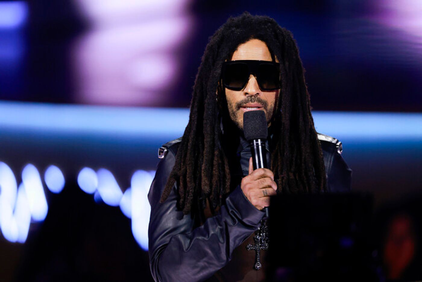 Photos: Inside the GRAMMYs With Taylor Swift, Miley Cyrus, Beyoncé & More  Image