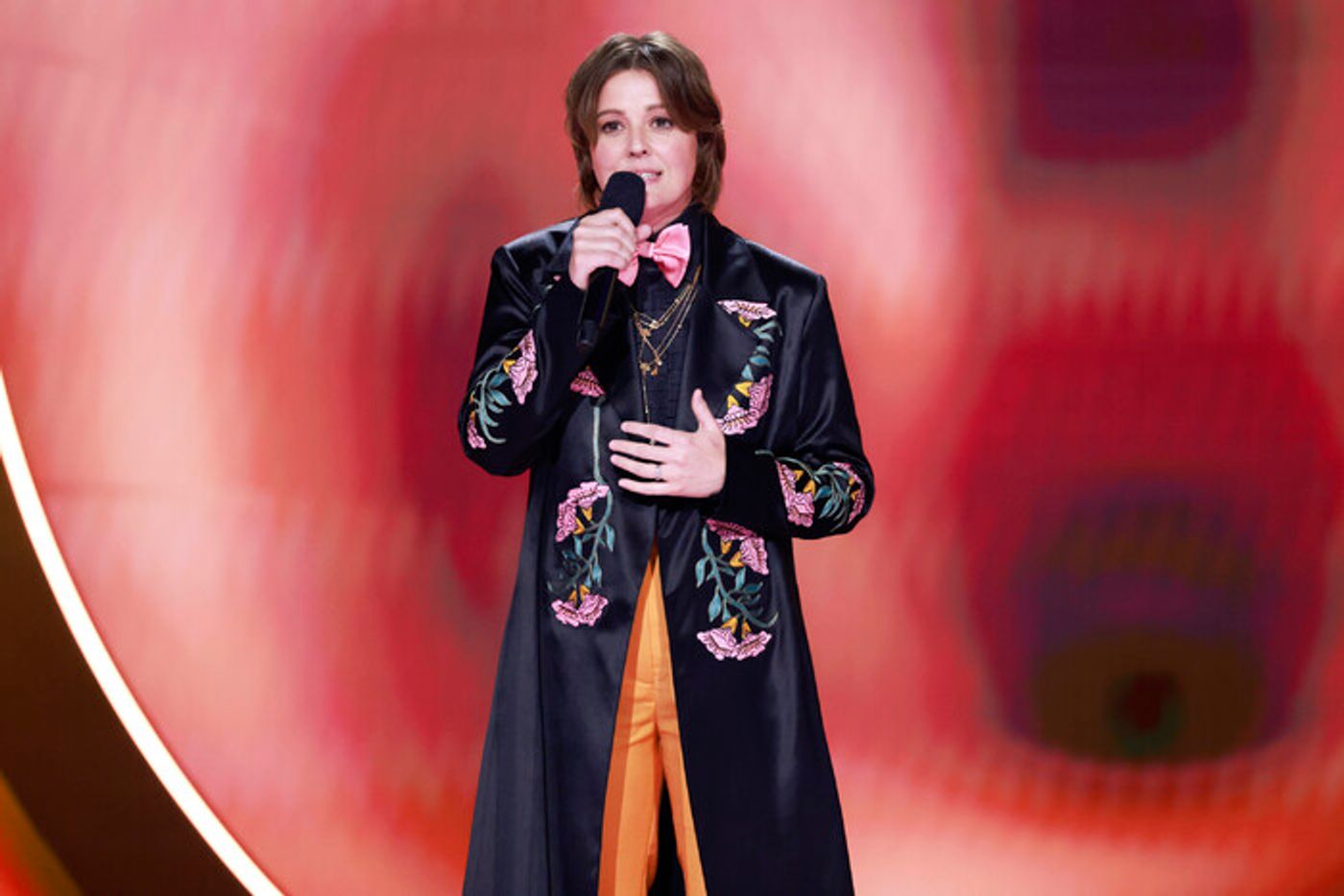 Photos: Inside the GRAMMYs With Taylor Swift, Miley Cyrus, Beyoncé & More  Image