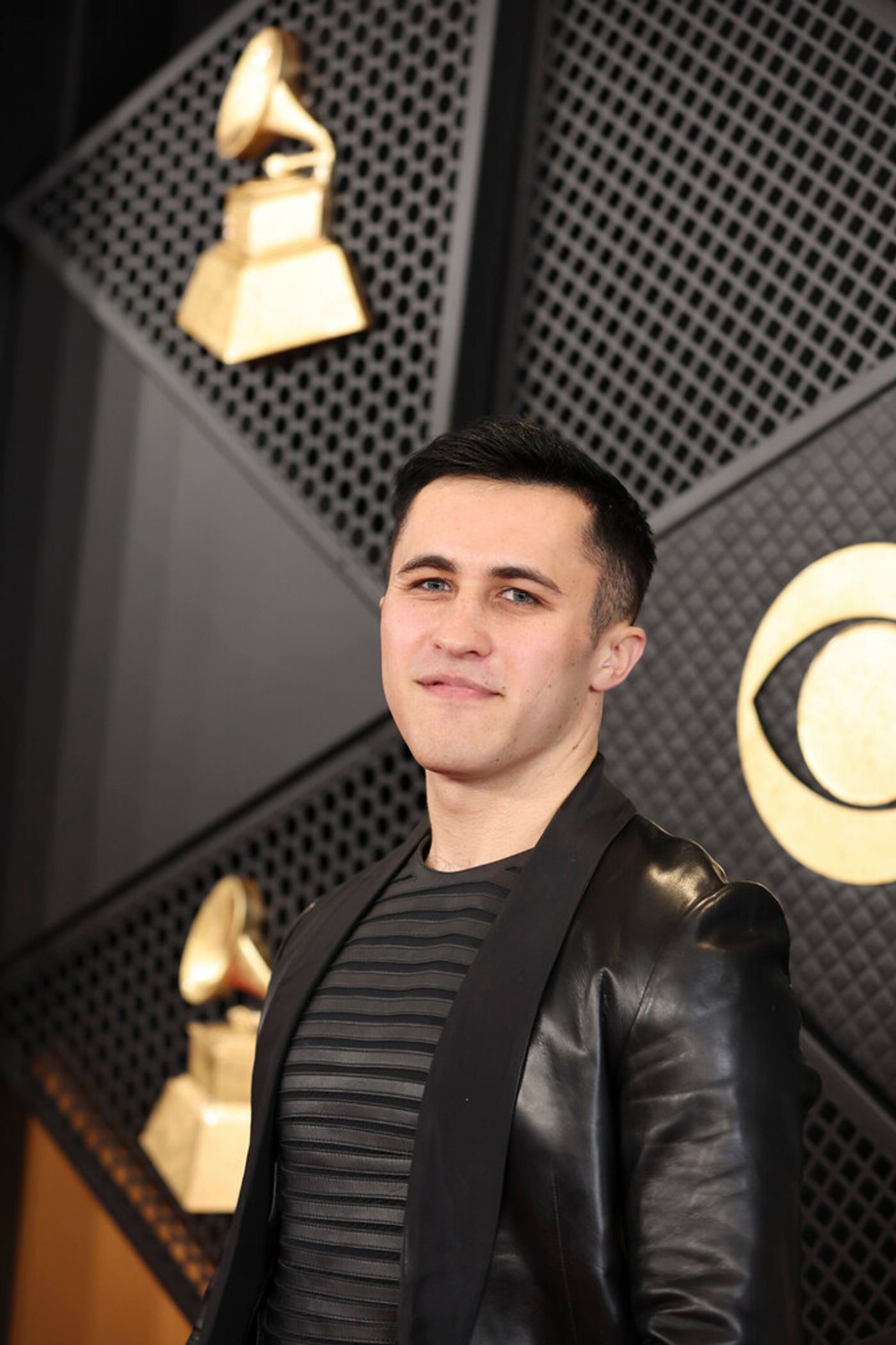 Photos: Inside the GRAMMYs With Taylor Swift, Miley Cyrus, Beyoncé & More  Image