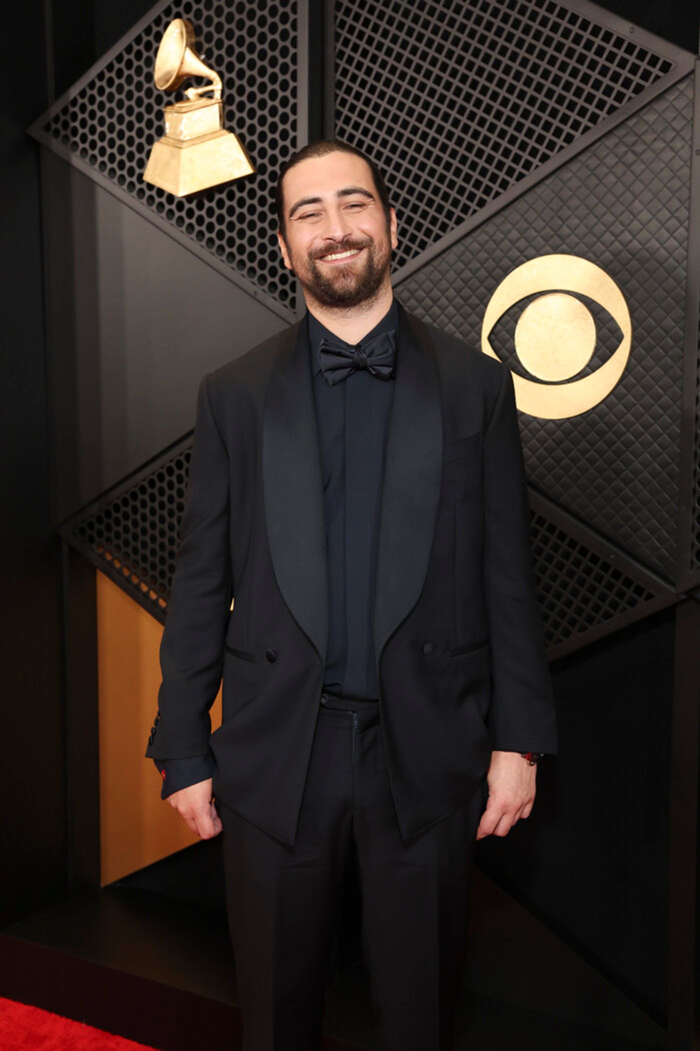 Photos: Inside the GRAMMYs With Taylor Swift, Miley Cyrus, Beyoncé & More  Image