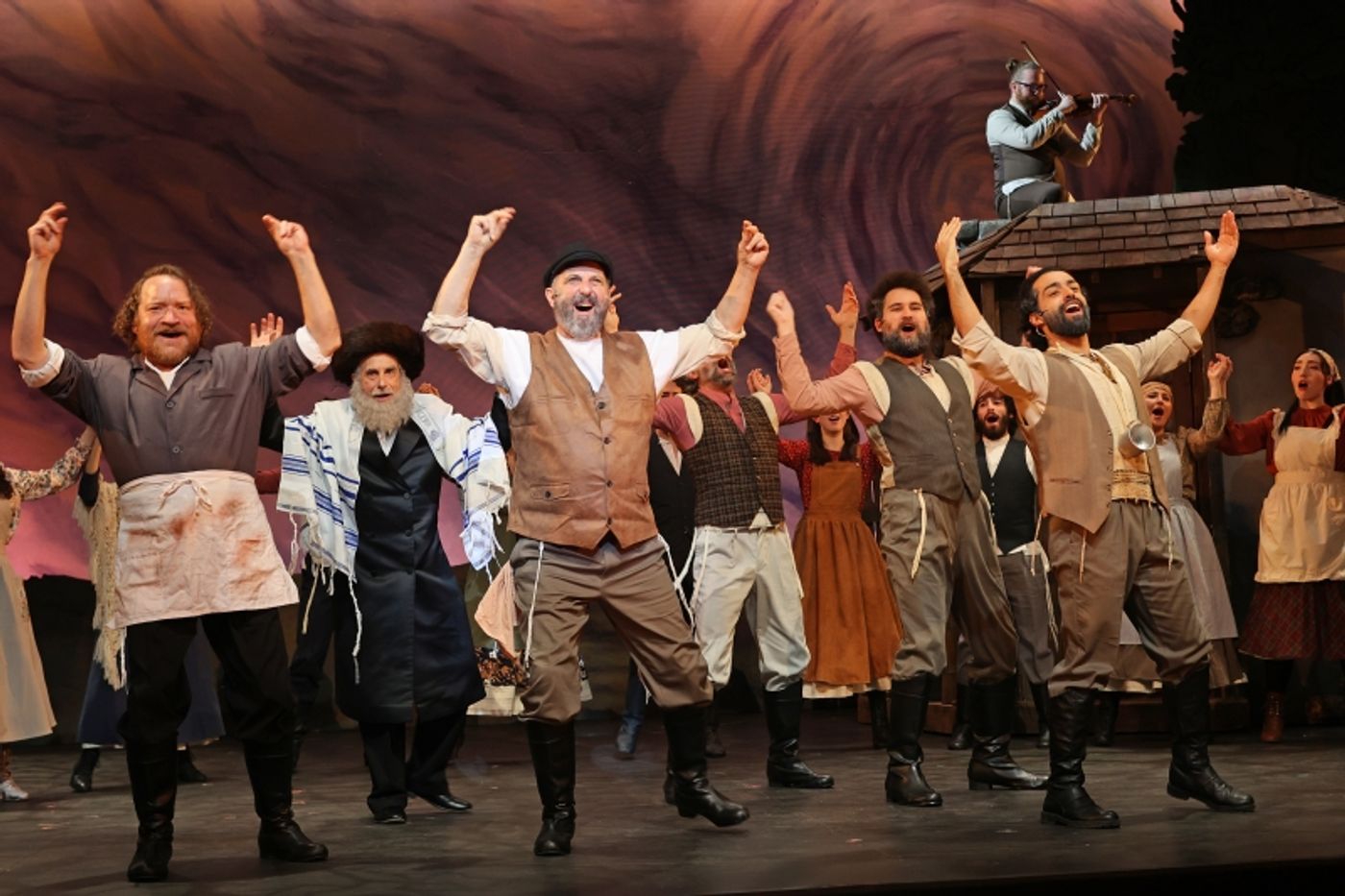 Review: The Gateway Playhouse's Production of FIDDLER ON THE ROOF is a 'Wonder of Wonders'  Image