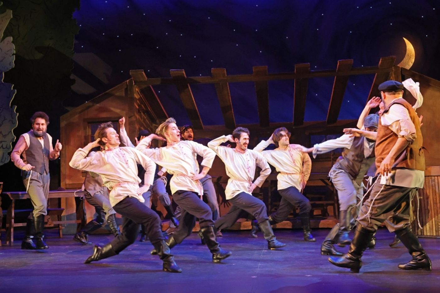 Review: The Gateway Playhouse's Production of FIDDLER ON THE ROOF is a 'Wonder of Wonders'  Image