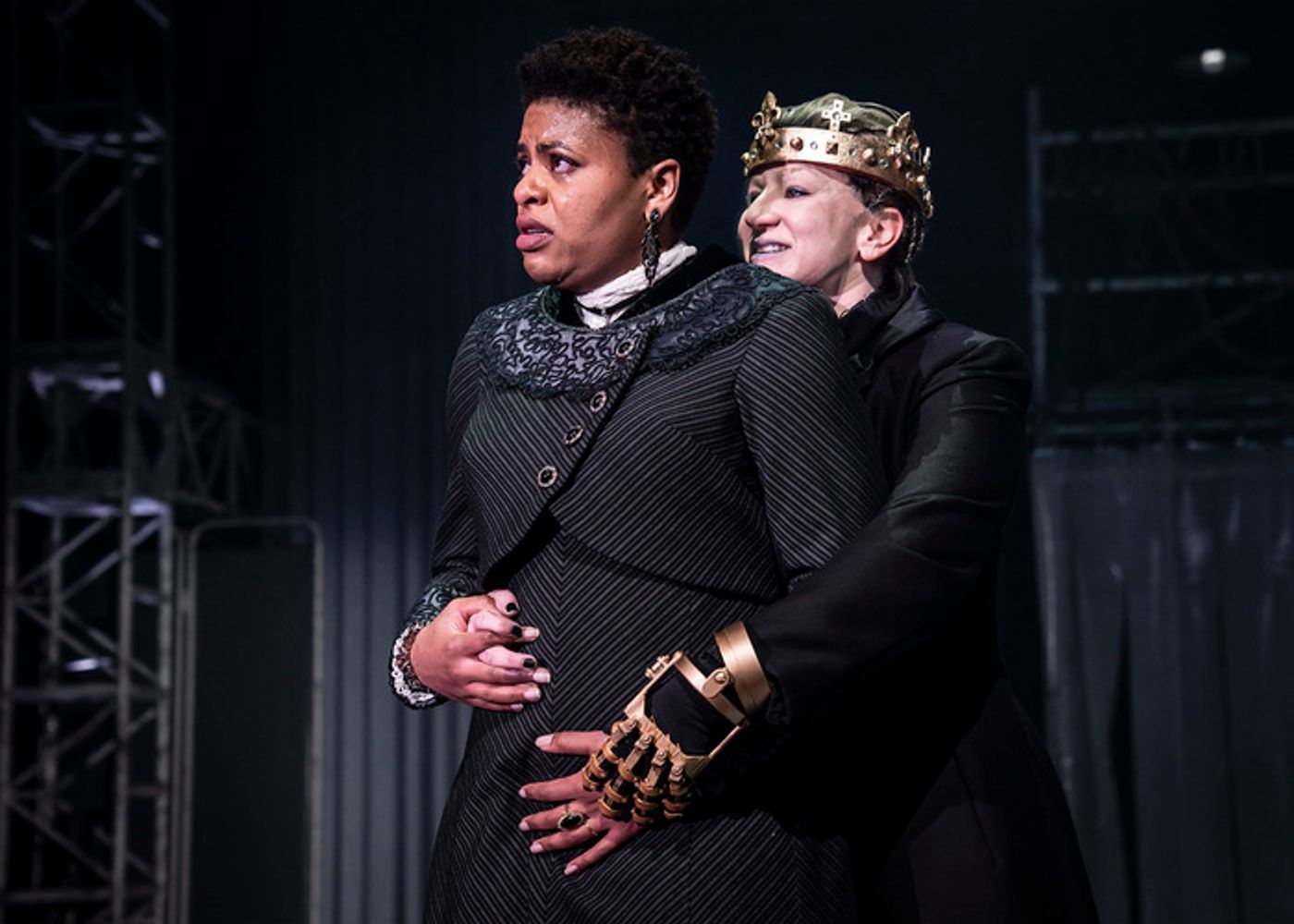 Photos: Chicago Shakespeare Theater Presents William Shakespeare's RICHARD III Photos: Chicago Shakespeare Theater Presents William Shakespeare's RICHARD III Image