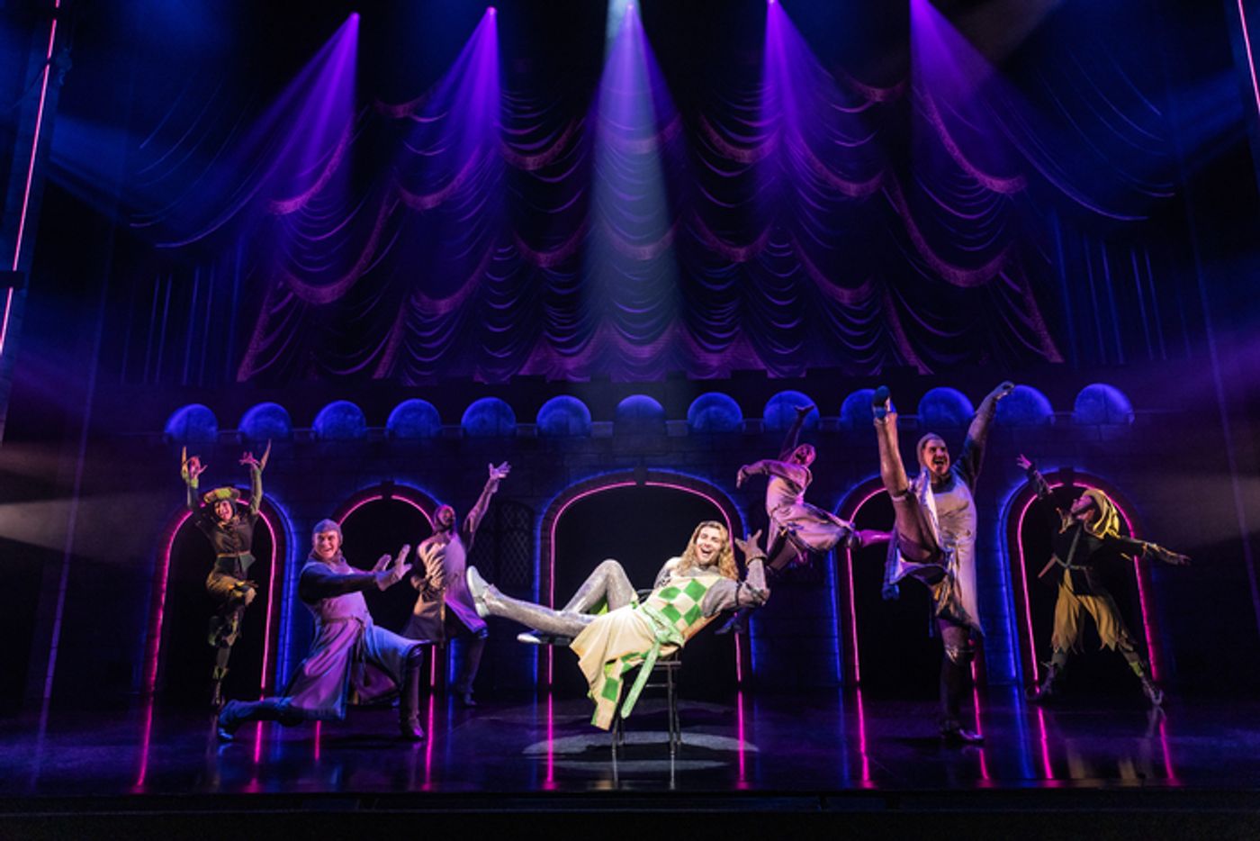 Photos: First Look at Jonathan Bennett as 'Sir Robin' in SPAMALOT  Image