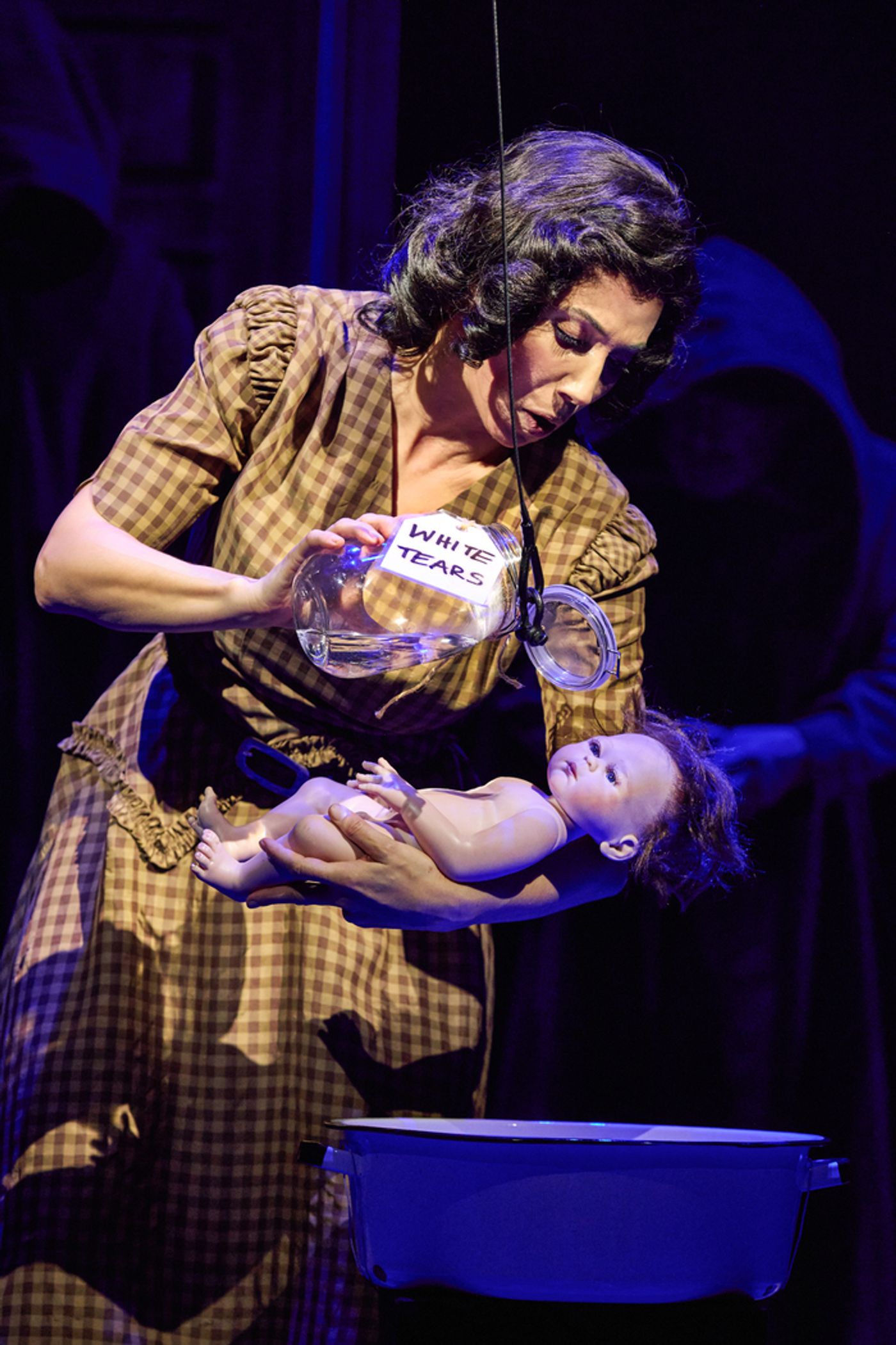 Photos: First Look at The 1491's BETWEEN TWO KNEES at Perelman Performing Arts Center  Image