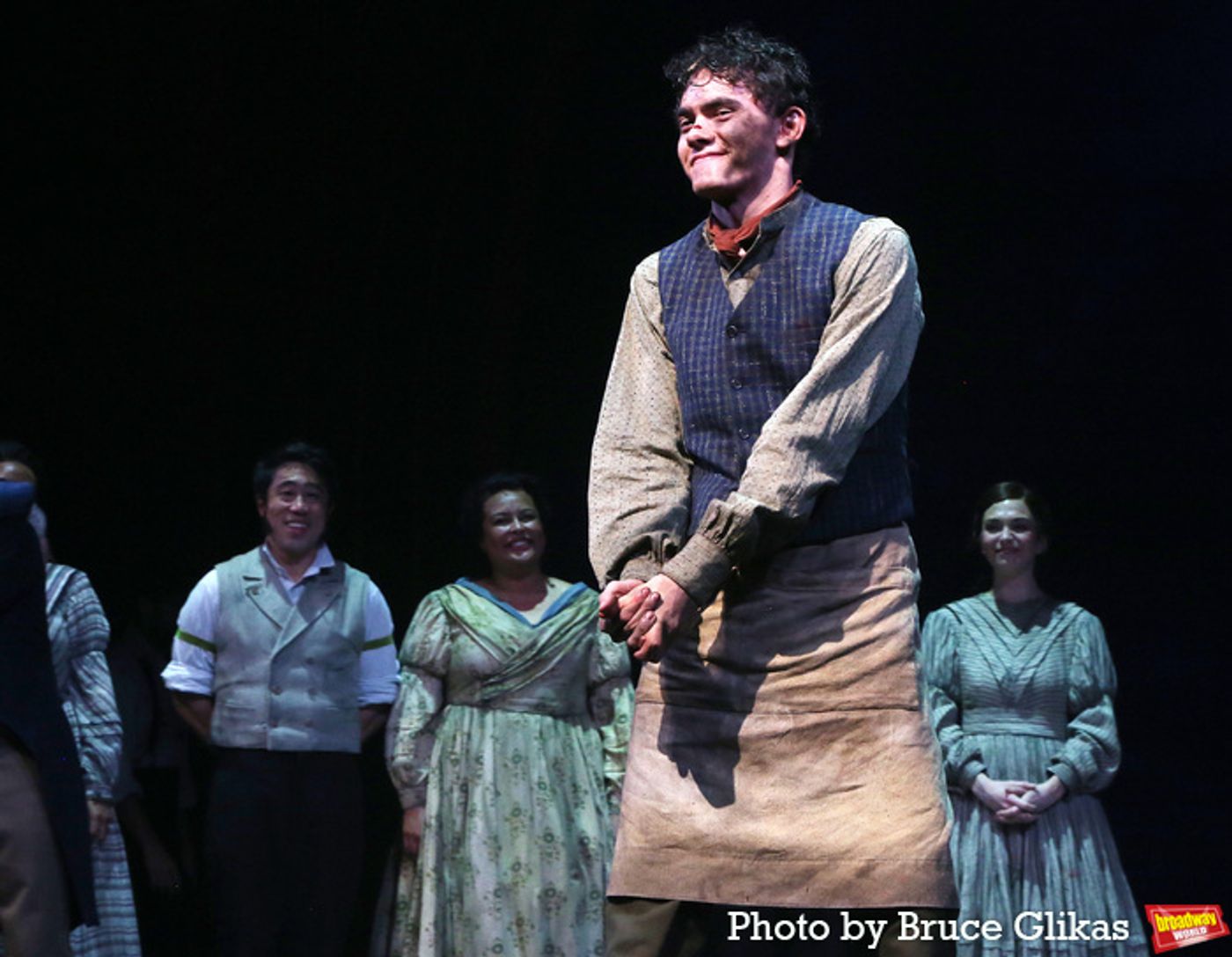 Photos: Aaron Tveit & Sutton Foster Take Their First Bows in SWEENEY TODD  Image