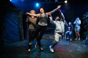 Nicholas Ian, Ginny Weant, Maxwell Peters, Rachel Arianna, and Kyra Young @ BroadwayWorld Nicholas Ian, Ginny Weant, Maxwell Peters, Rachel Arianna, and Kyra Young Photo