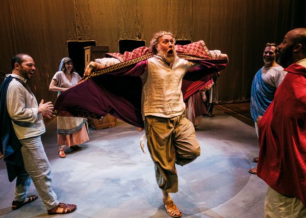 6. Andy Grotelueschen (center)  Photo