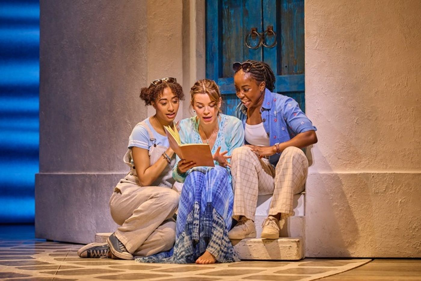 Photos: First Look at Stevie Doc and Tobias Turley in MAMMA MIA!  Image