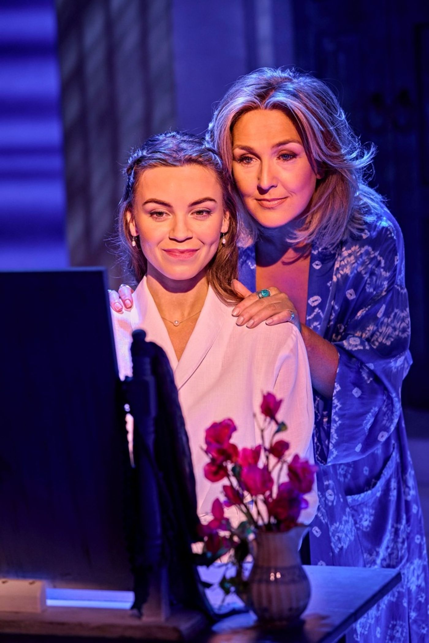 Photos: First Look at Stevie Doc and Tobias Turley in MAMMA MIA!  Image