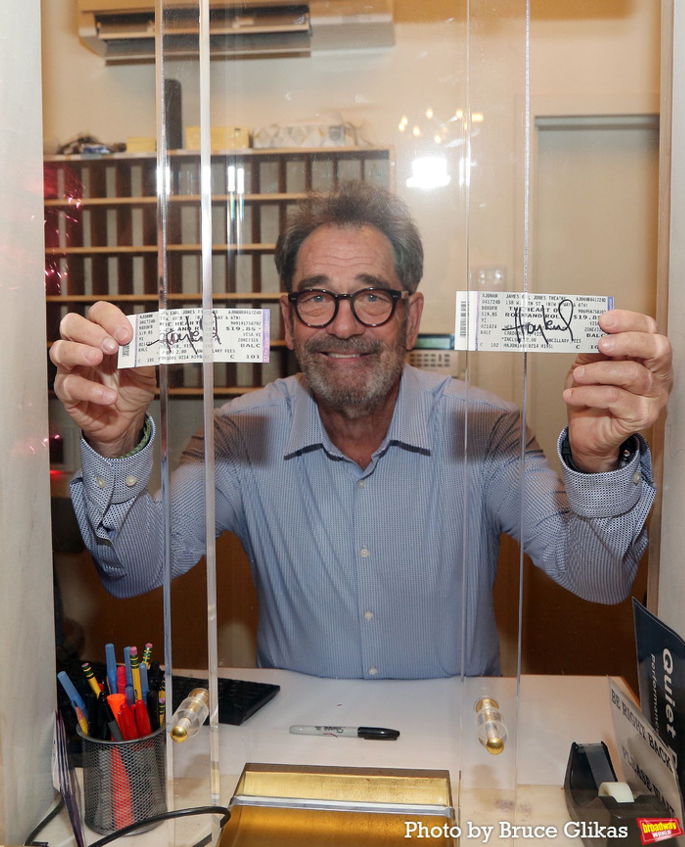 Photos: Huey Lewis Greets Fans at THE HEART OF ROCK & ROLL Box Office Opening  Image