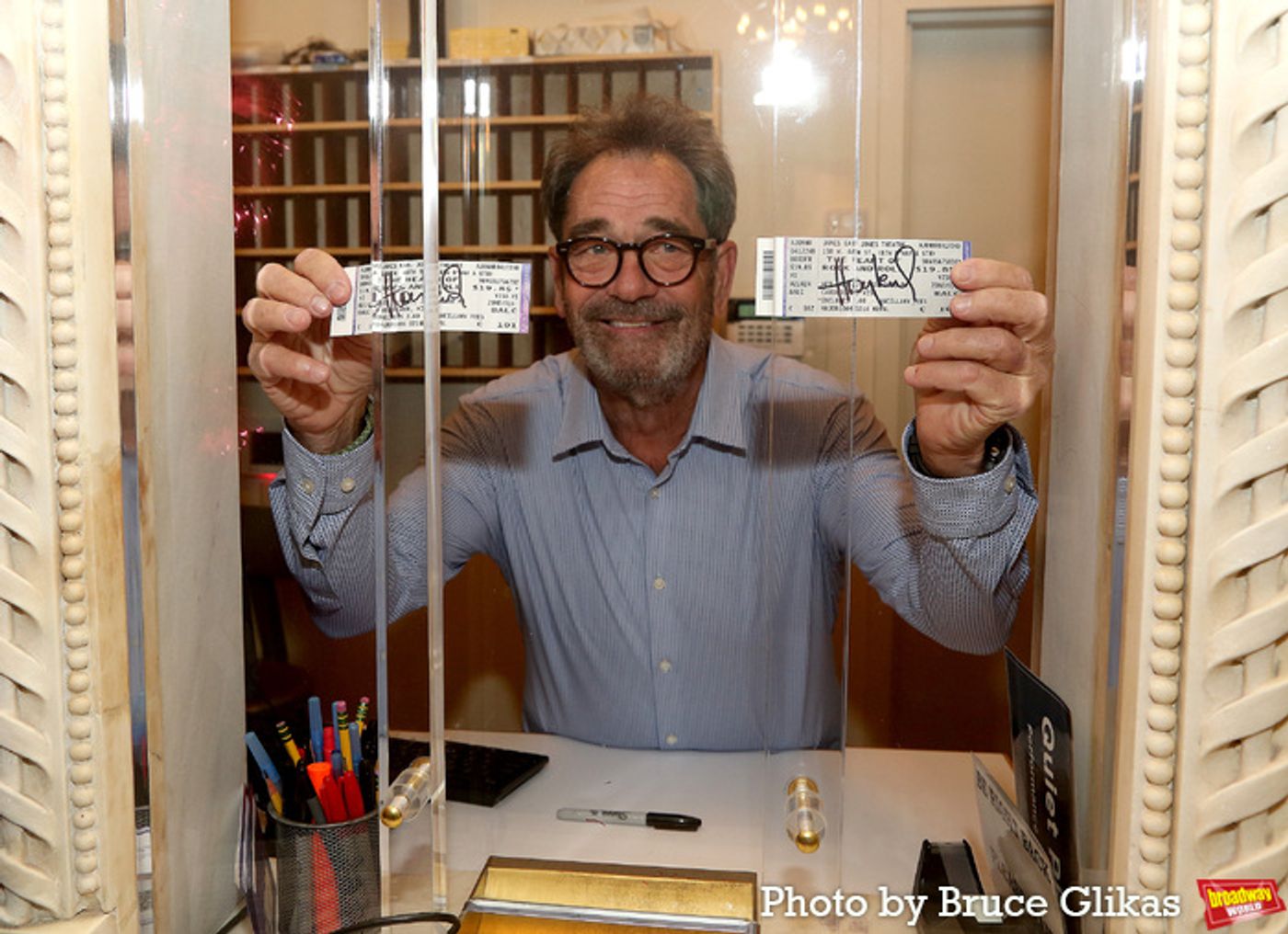 Photos: Huey Lewis Greets Fans at THE HEART OF ROCK & ROLL Box Office Opening  Image