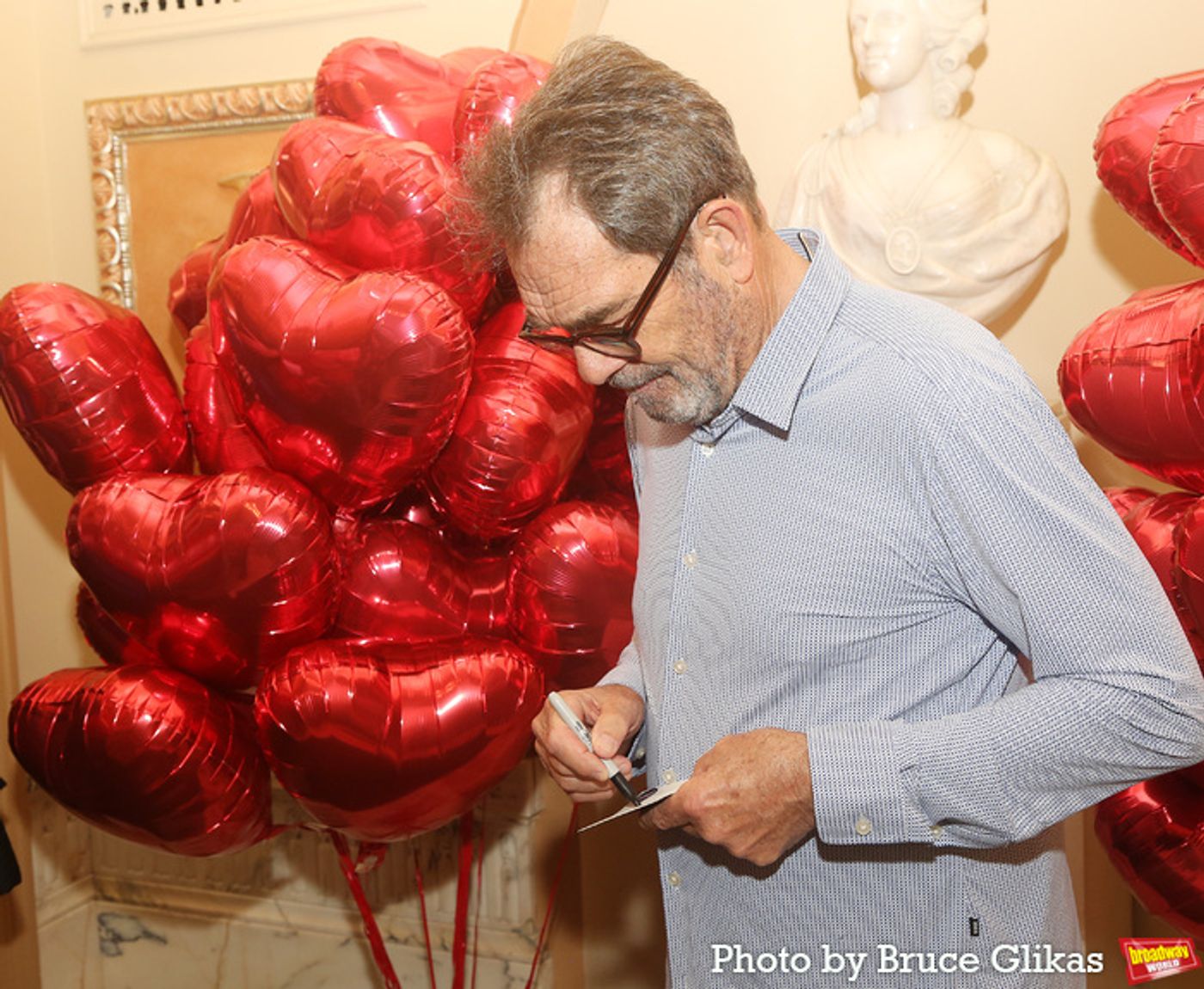 Photos: Huey Lewis Greets Fans at THE HEART OF ROCK & ROLL Box Office Opening  Image