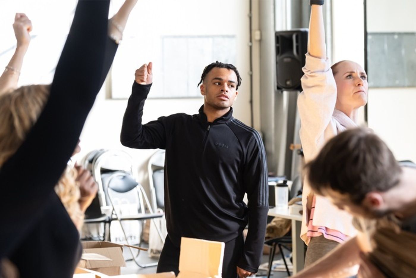 Photos: Inside Rehearsal For the UK Tour of AN OFFICER AND A GENTLEMAN THE MUSICAL  Image