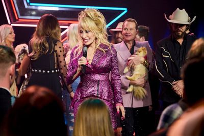 Dolly Parton, Carson Kressley, and Chris Janson Photo