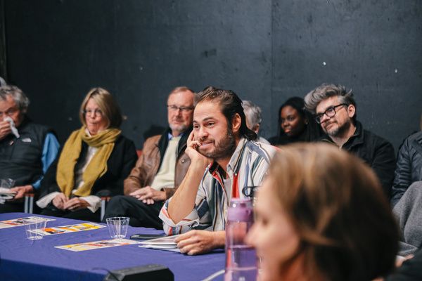 Photos: OR, AND BORN WITH TEETH Begins Rehearsals At Santa Fe Playhouse  Image