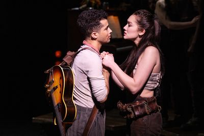 Jordan Fisher and Lola Tung Photo