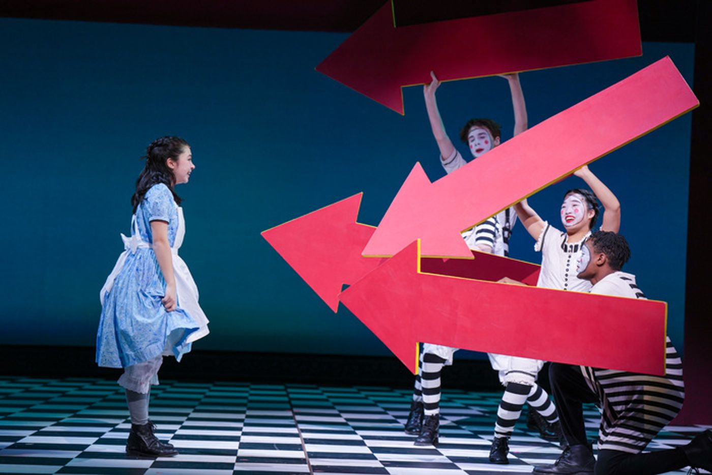 Photos: First Look at Children's Theatre Company's ALICE IN WONDERLAND  Image