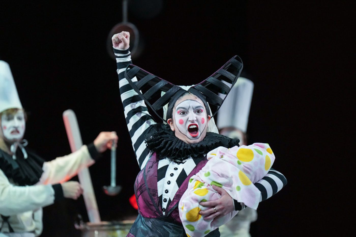Photos: First Look at Children's Theatre Company's ALICE IN WONDERLAND  Image