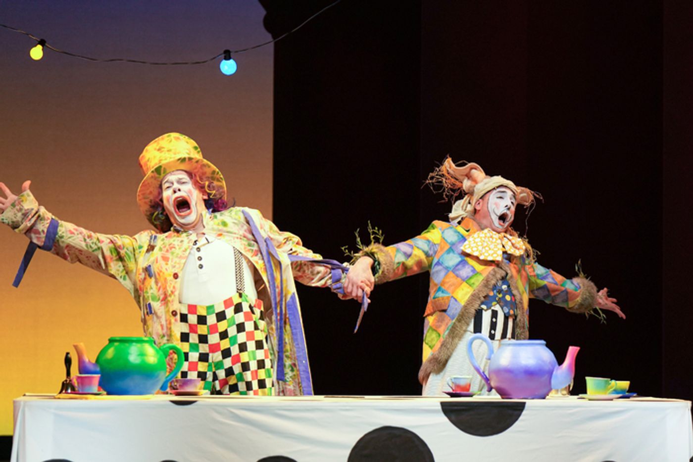 Photos: First Look at Children's Theatre Company's ALICE IN WONDERLAND  Image