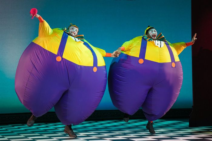 Photos: First Look at Children's Theatre Company's ALICE IN WONDERLAND — photo 41 of 54