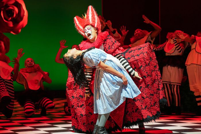 Photos: First Look at Children's Theatre Company's ALICE IN WONDERLAND — photo 50 of 54