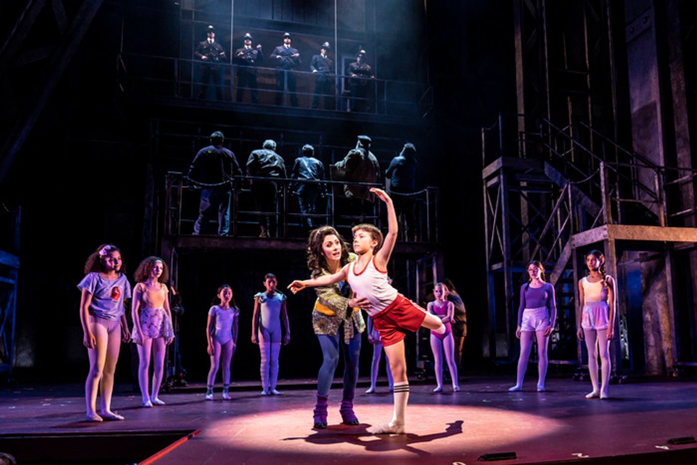 Photos: First Look at BILLY ELLIOT at Paramount Theatre  Image