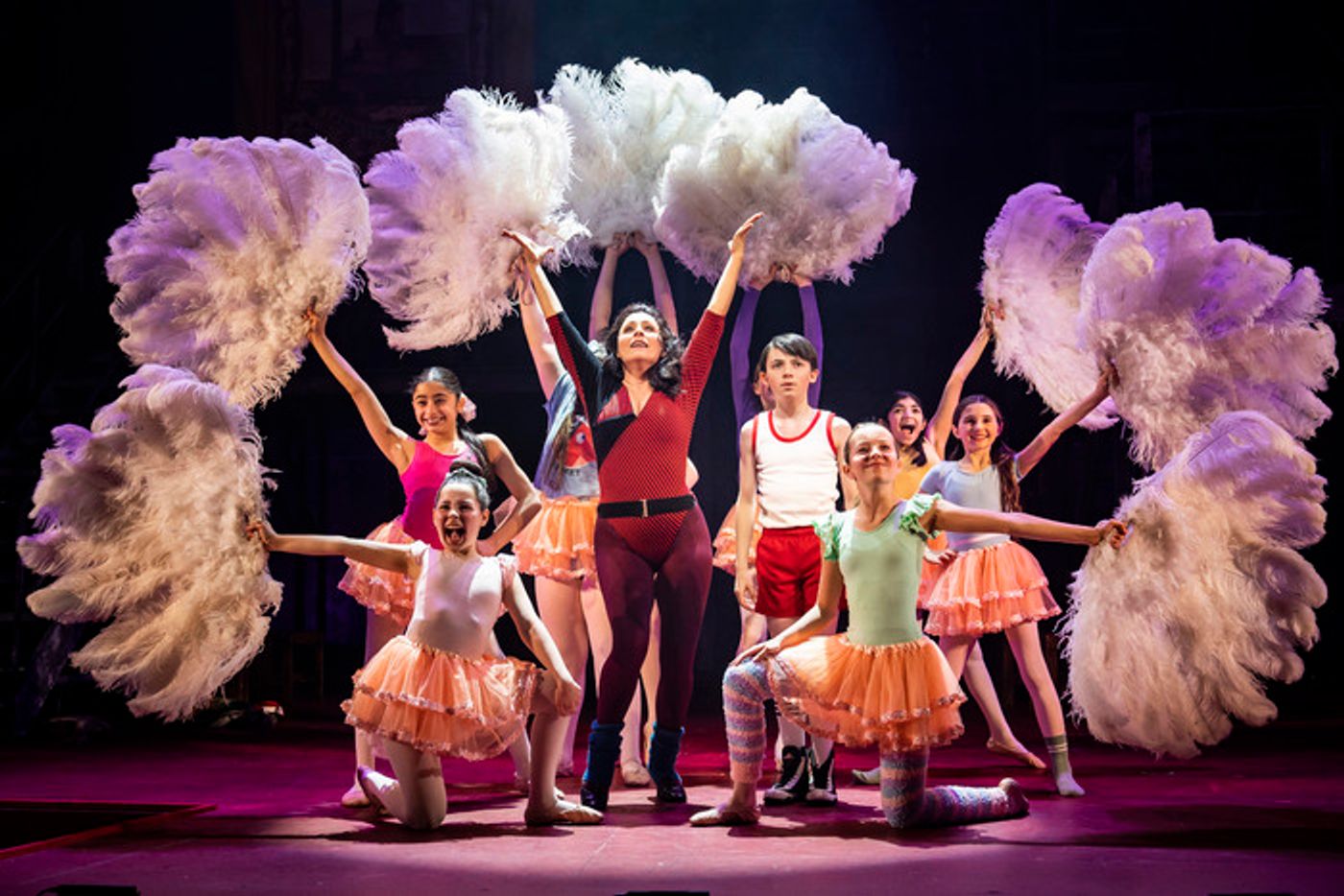 Photos: First Look at BILLY ELLIOT at Paramount Theatre  Image