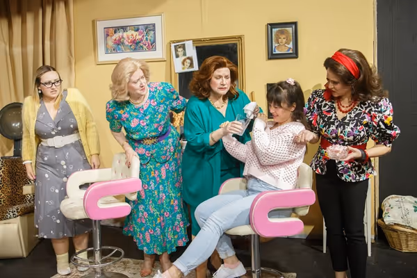 Elizabeth Summerer, Jahnavi Alyssa, Grady Hicks, Michelle Selin, and Amy Coles Photo