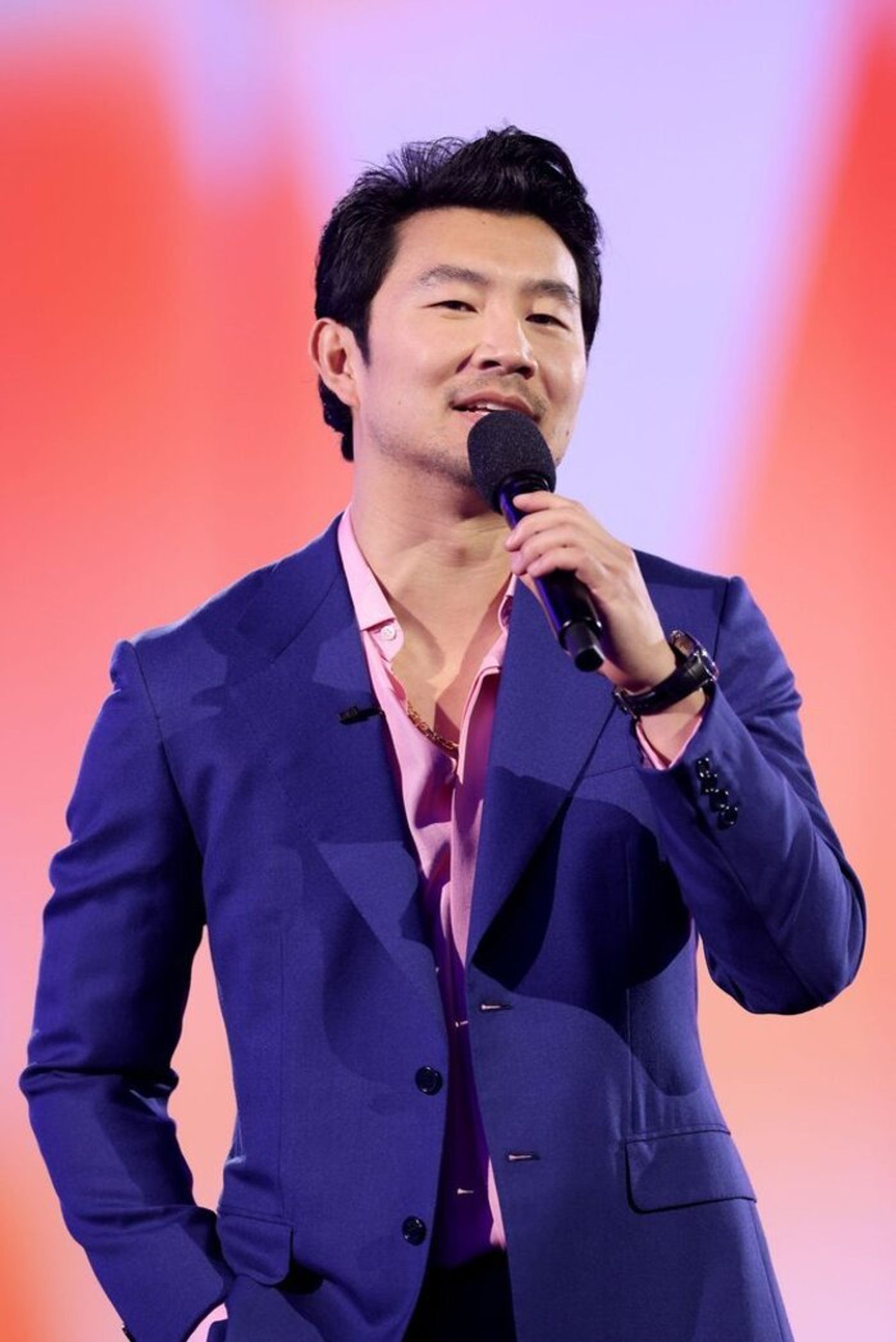 Photos: Inside the People's Choice Awards With Rachel Zegler, Halle Bailey & More  Image