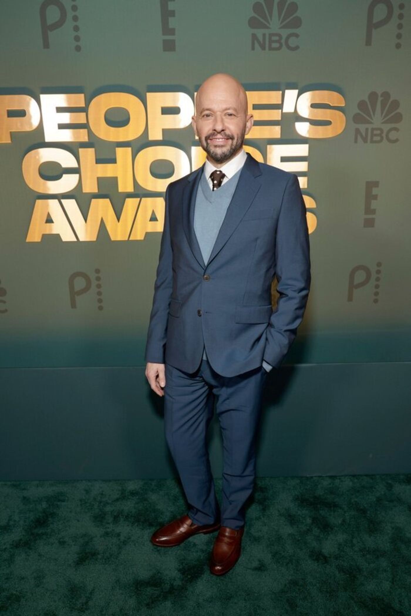 Photos: Inside the People's Choice Awards With Rachel Zegler, Halle Bailey & More  Image