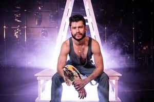 Graham Phillips @ BroadwayWorld Graham Phillips Photo