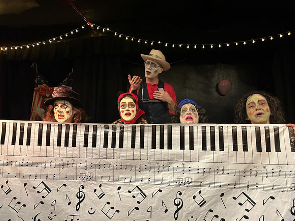 John Munnelly, Nannette Deasy, Evie Aronson, Vikki Martin. Photo by Susan Baker. at 