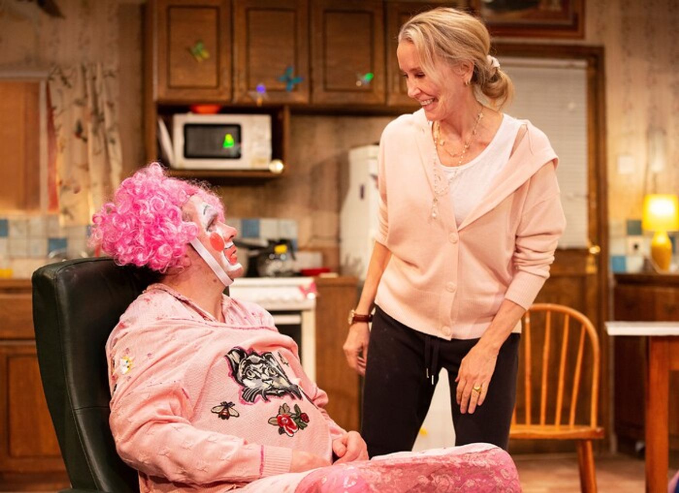 Photos: First Look at Felicity Huffman in Taylor Mac's HIR at Park Theatre  Image