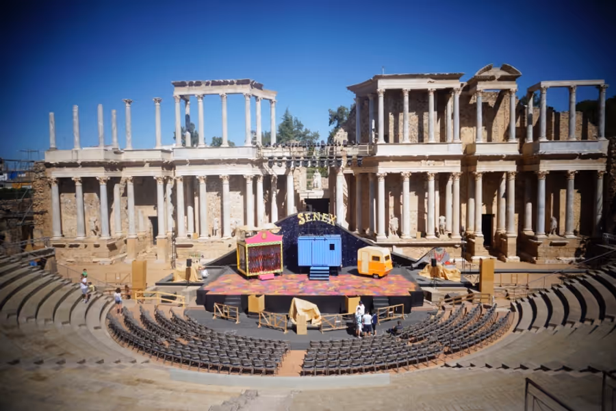 Por qué España sería el destino perfecto para HADESTOWN Image