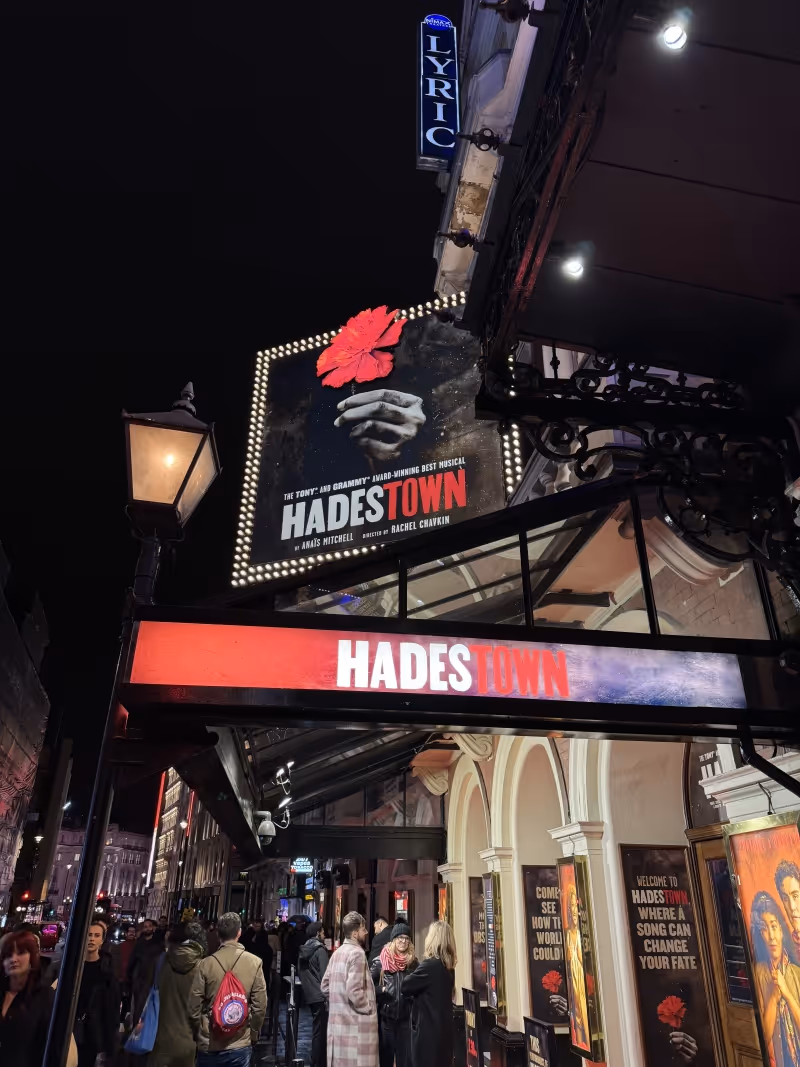 Por qué España sería el destino perfecto para HADESTOWN Image