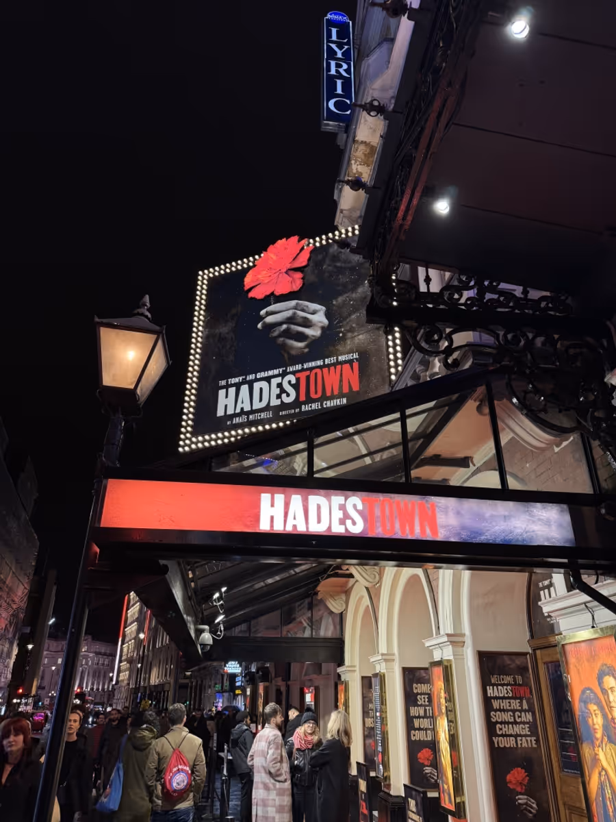 Por qué España sería el destino perfecto para HADESTOWN Image
