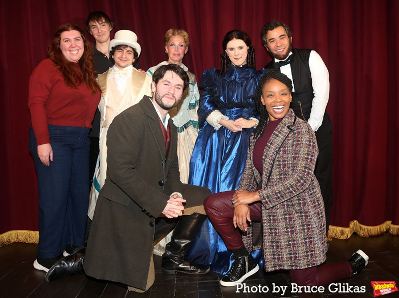 Photos: Sally Field Visits Off-Broadway Production of OH, MARY!  Image