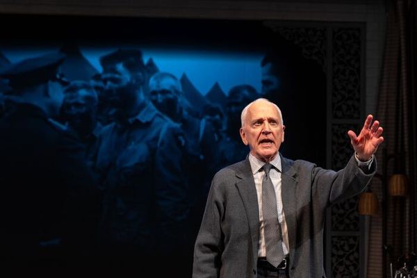 John Rubinstein Photo