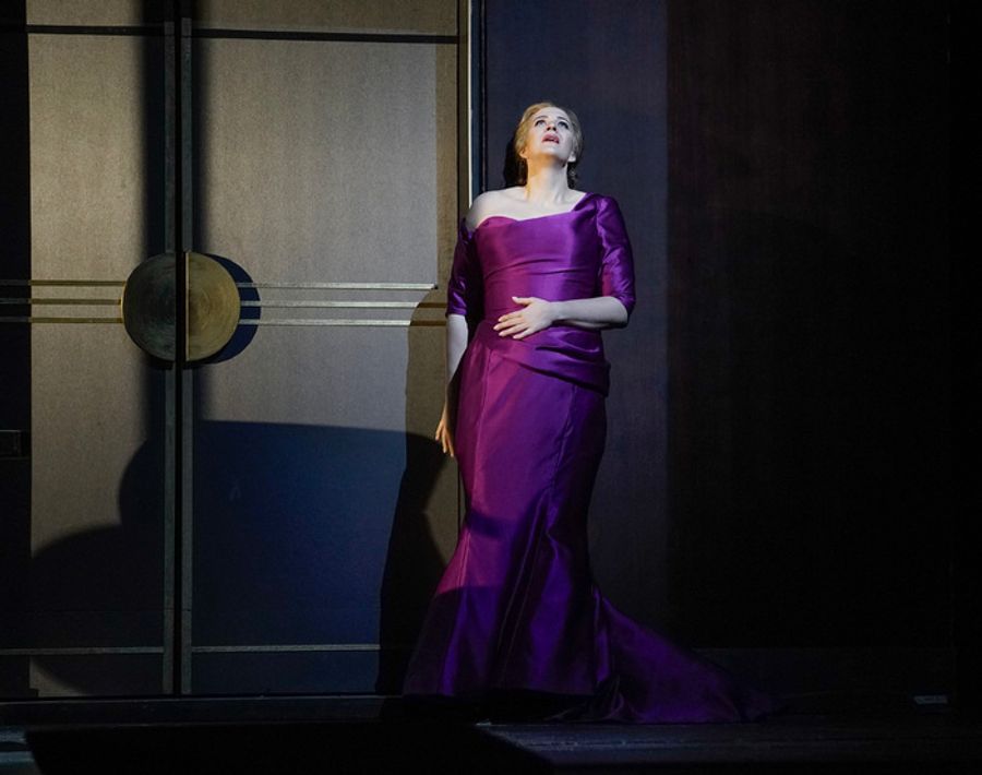 Reviews/Photos: Critics Sound Off On The Met Opera's LA FORZA DEL DESTINO Image