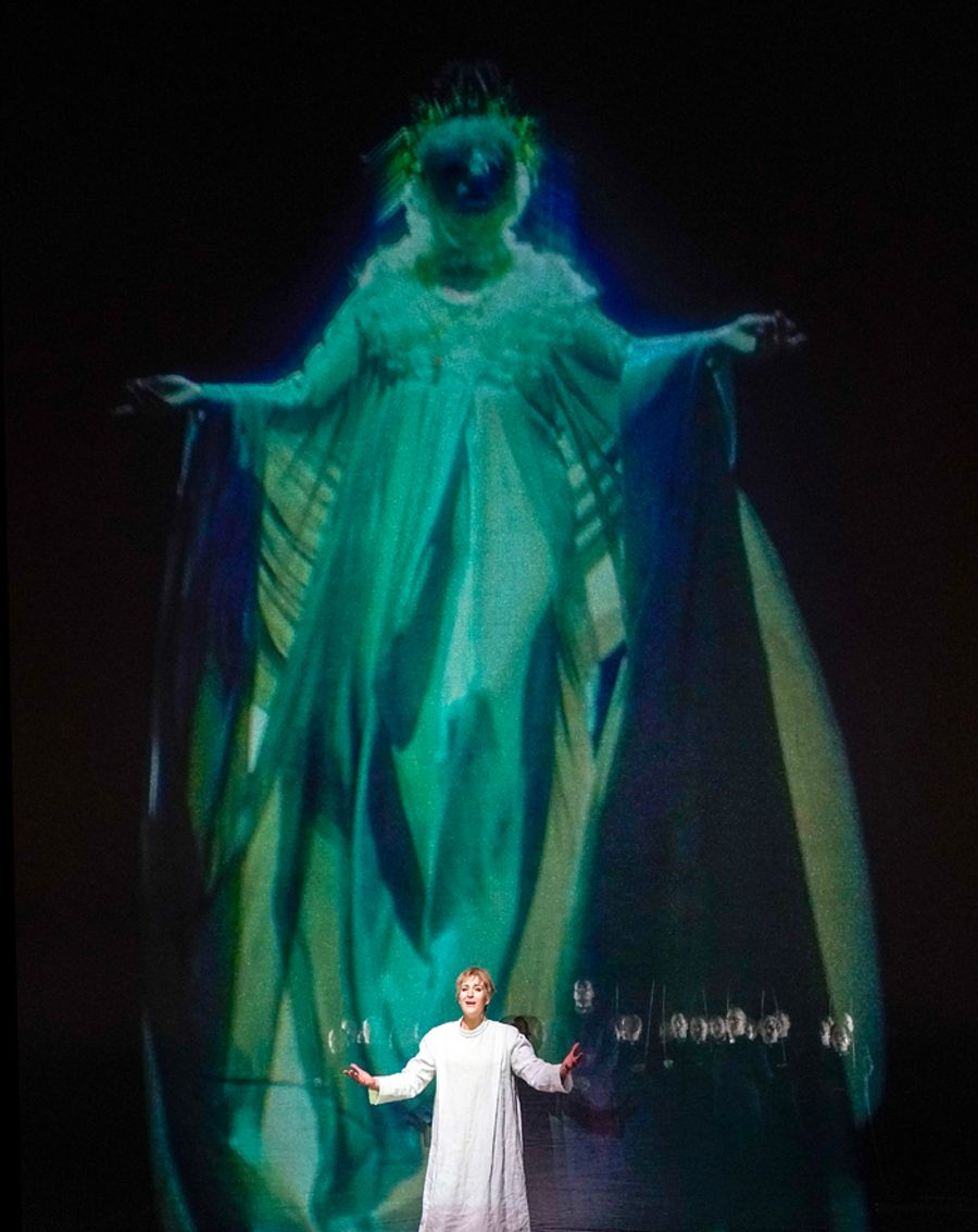Reviews/Photos: Critics Sound Off On The Met Opera's LA FORZA DEL DESTINO Image