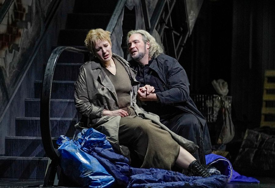 Reviews/Photos: Critics Sound Off On The Met Opera's LA FORZA DEL DESTINO Image