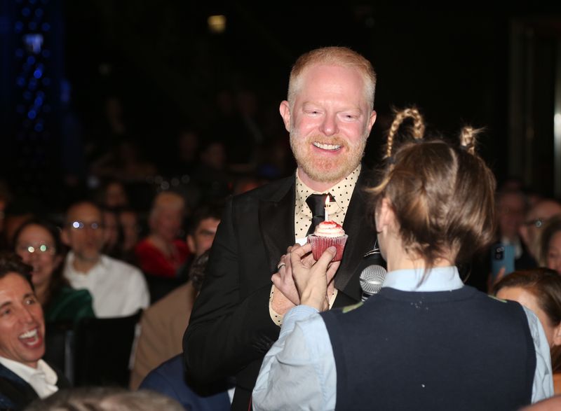 Photos: Vineyard Theatre's Annual Gala Honors Jesse Tyler Ferguson — photo 40 of 100