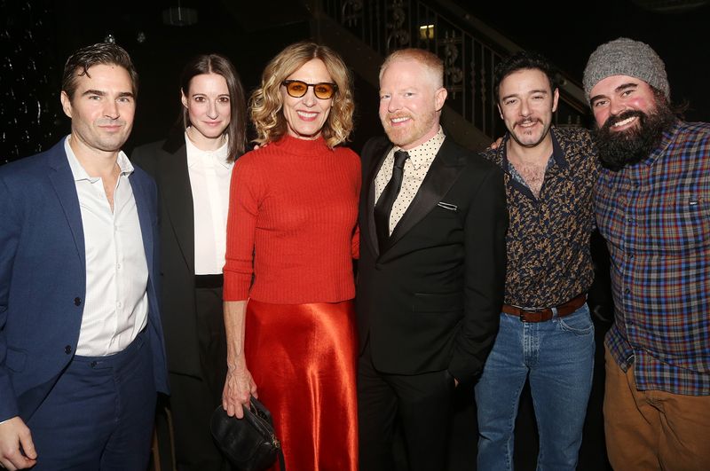 Photos: Vineyard Theatre's Annual Gala Honors Jesse Tyler Ferguson — photo 25 of 100