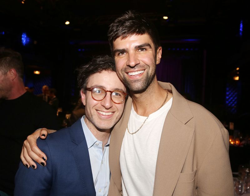 Photos: Vineyard Theatre's Annual Gala Honors Jesse Tyler Ferguson — photo 38 of 100